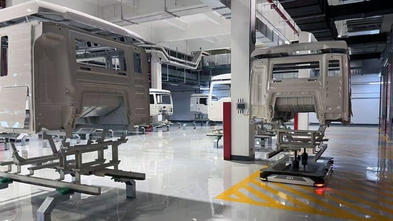 AGV在油漆车间工作